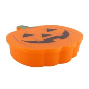 CWC Figural Pumpkin Halloween Snackle Box